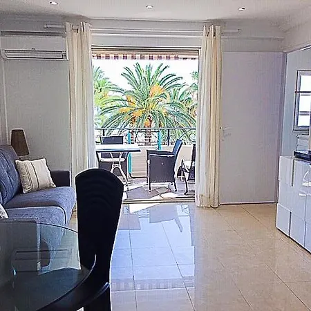 On The Croisette With Beautiful Sea View Apartment Cannes